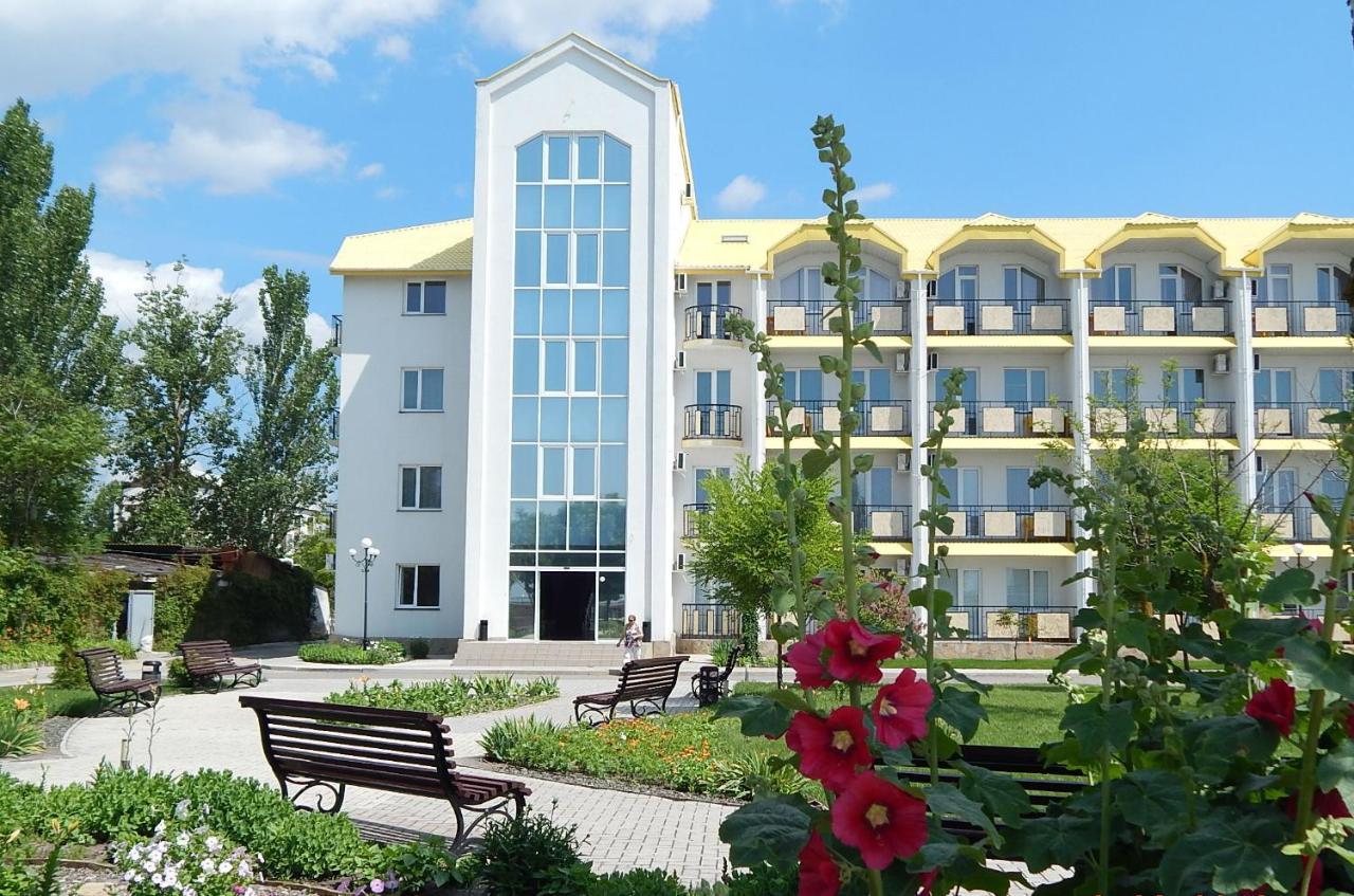 Отель Мелиоратор-Юг Kobleve Kültér fotó